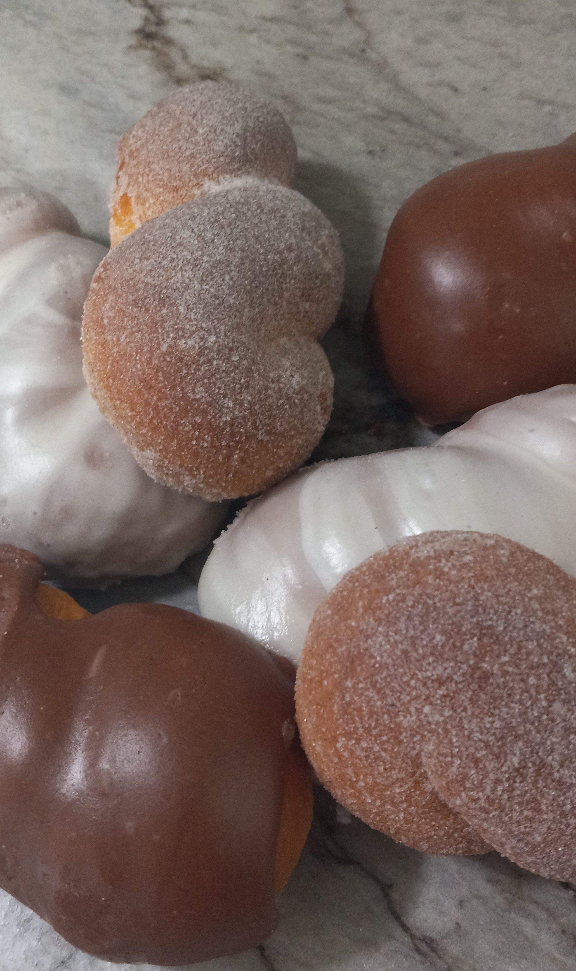 Twist Doughnuts